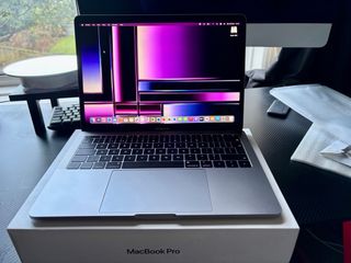 MacBook Pro i7, 16GB RAM ,2019