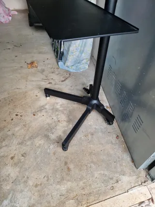 Soporte TV con ruedas y bandeja