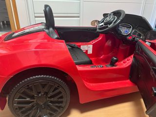 Audi R8 Spyder eléctrico para niños