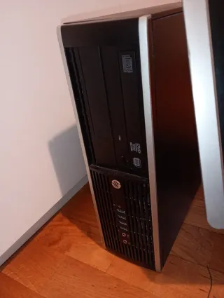 Ordenador y Monitor HP Compaq