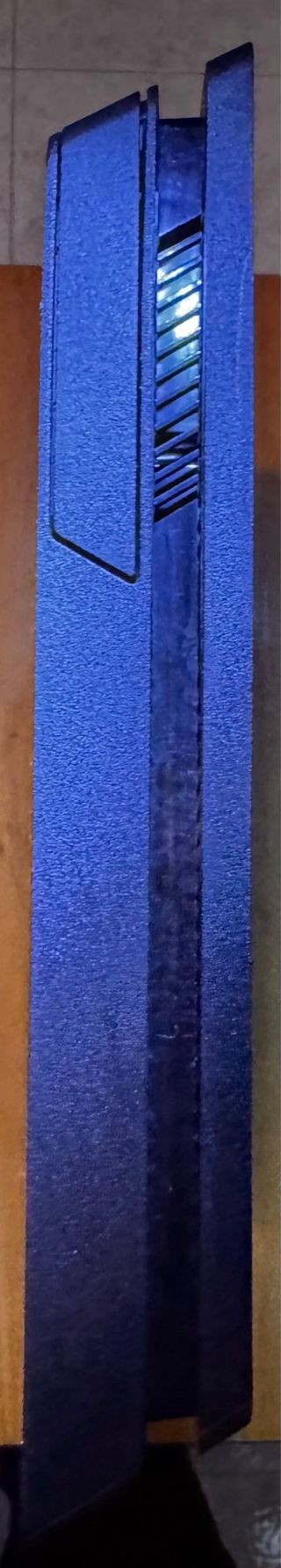 PS4 Slim Nera + FIFA 19 + Accessori