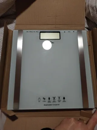 Báscula de Baño Jata Analizador Corporal