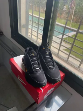 Zapatillas Nike Air Max Negras y Amarillas