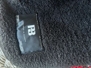 Abrigo negro Pull&Bear