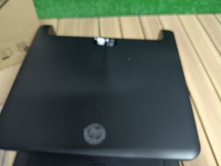 Soporte De Mesa Para Pantalla Hp M9x76aa