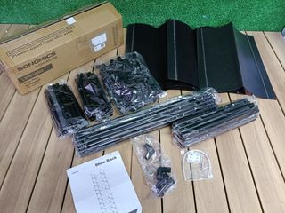 SONGMICS Zapatero, Organizador Zapatos, 10 Baldas, Zapatero Abierto Estrecho, 28 x 45 x 173 cm, Marco de Metal, Estantes de Tela no Tejida, para Pasillo, Dormitorio, Negro LSH010B02