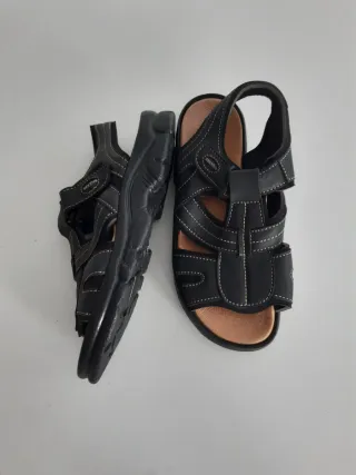 Sandalias de piel negras