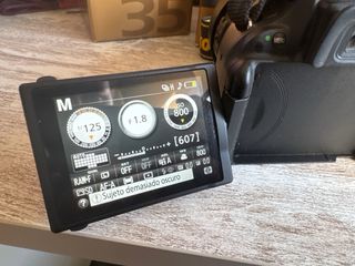 Kit Nikon D5200 + Objetivo 35mm + Filtros + Grip