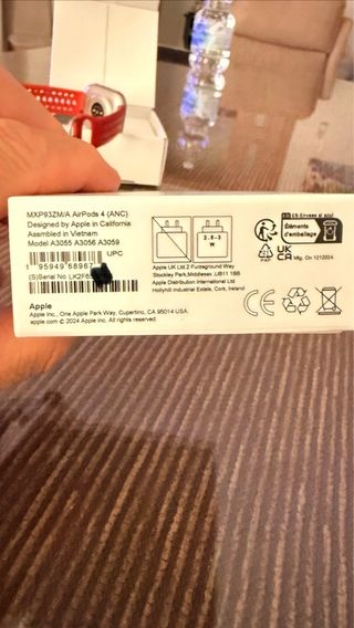 AirPods 4 (ANC) Apple