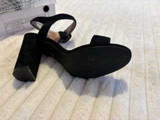 Sandalias de ante negras talla 37