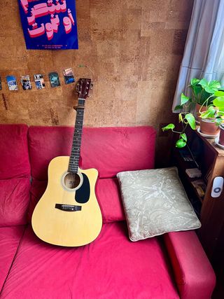 Guitarra Acústica Eléctrica Buen Estado