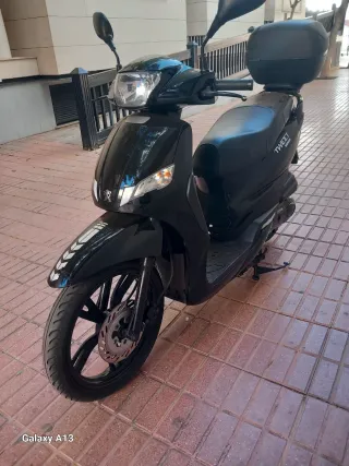 Peugeot Tweet 50