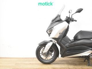 YAMAHA XMAX 125