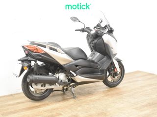 YAMAHA XMAX 125