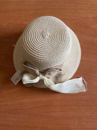 Sombrero de paja con lazo