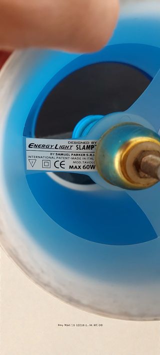 Lampada Energy Light di Samuel Parker