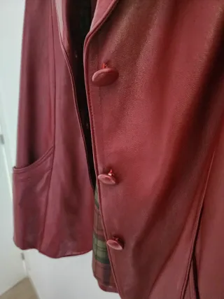 Chaqueta cuero vintage roja