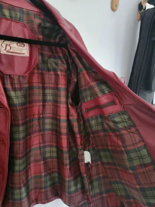 Chaqueta cuero vintage roja