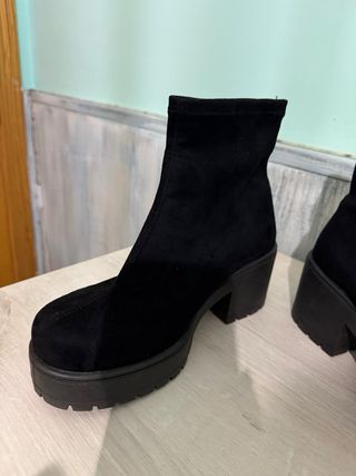 Botines Victoria ante negros