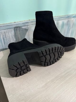 Botines Victoria ante negros