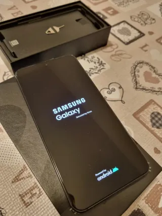 Samsung Galaxy S22 256GB Nero