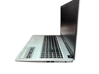 Portatile Acer Aspire i3 8GEN 128GB 8GB RAM + Caricatore