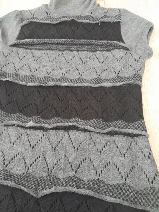 Vestido punto Fórmula Joven gris y negro