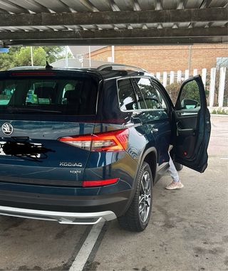 Skoda Kodiaq scout impoluto 4x4 techo panoramico