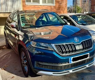Skoda Kodiaq scout impoluto 4x4 techo panoramico