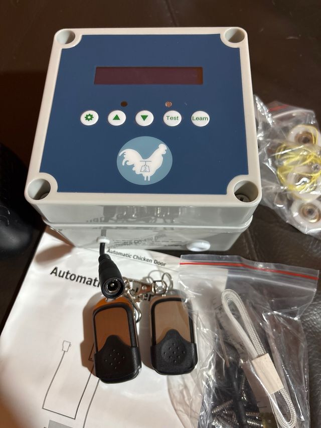 Abridor Automático Puerta Gallinero