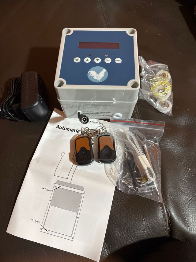 Abridor Automático Puerta Gallinero