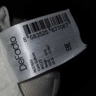 Gorra beige de chica