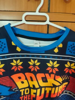 Sudad Regreso al Futuro Talla XL azul y otra negra