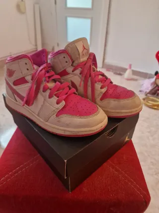 Zapatillas Nike Air Jordan 1 Mid Rosa