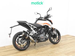 KTM DUKE 390