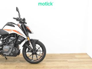 KTM DUKE 390
