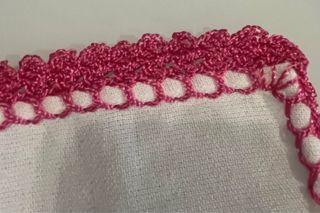 Telo ricamato a mano con fiori