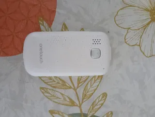 Teléfono Móvil Alcatel Letras Grandes Blanco