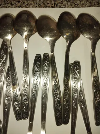 Juego Cucharas y Tenedores Alpaca