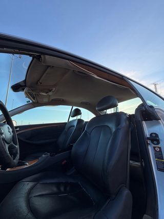 Mercedes-Benz  CLK 2004