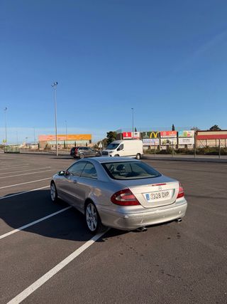 Mercedes-Benz  CLK 2004