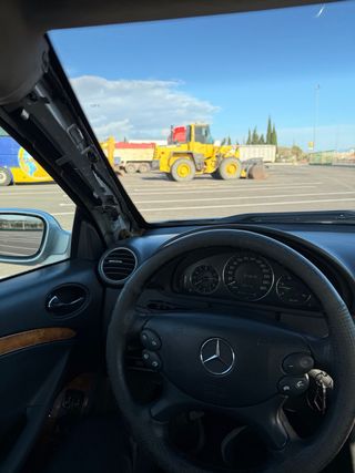 Mercedes-Benz  CLK 2004