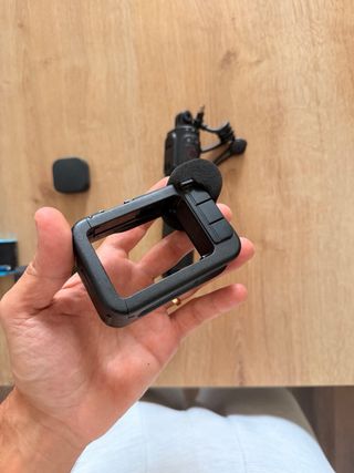 GoPro Hero 10 Black + Max Lense + Micro + Batería