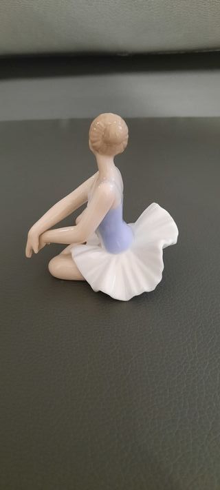 Statuina ballerina porcellana