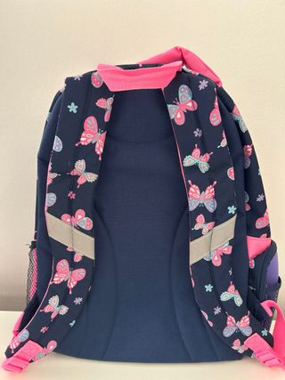 Mochila escolar azul y rosa con mariposas