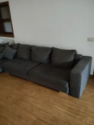 Sofá esquinero gris de tela