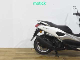 YAMAHA NMAX 125