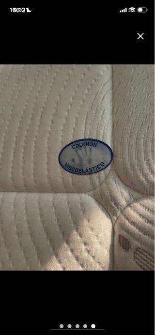 Colchón y somier con lamas de madera . sin uso