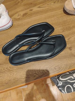 Chanclas negras mujer