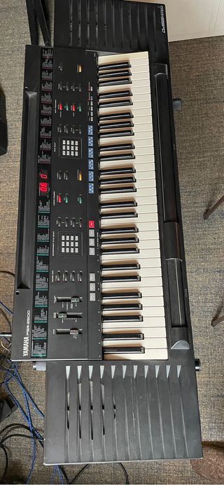 Yamaha PSR-2500 Teclado Electrónico